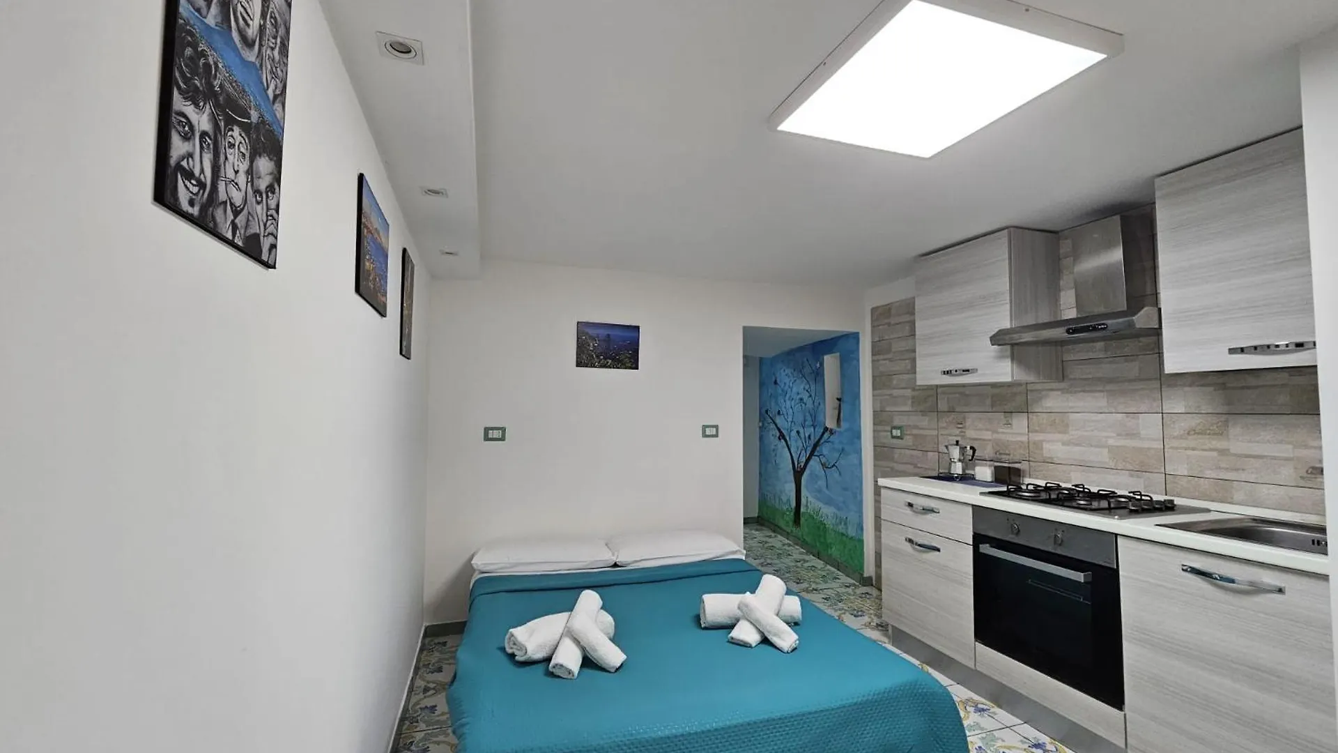 Dimora Maradona Ai Quartieri Spagn0Li Naples Apartment
